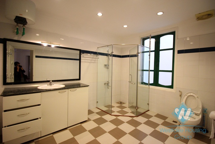 Big and nice yard house with swimming pool for rent in Tay Ho area 